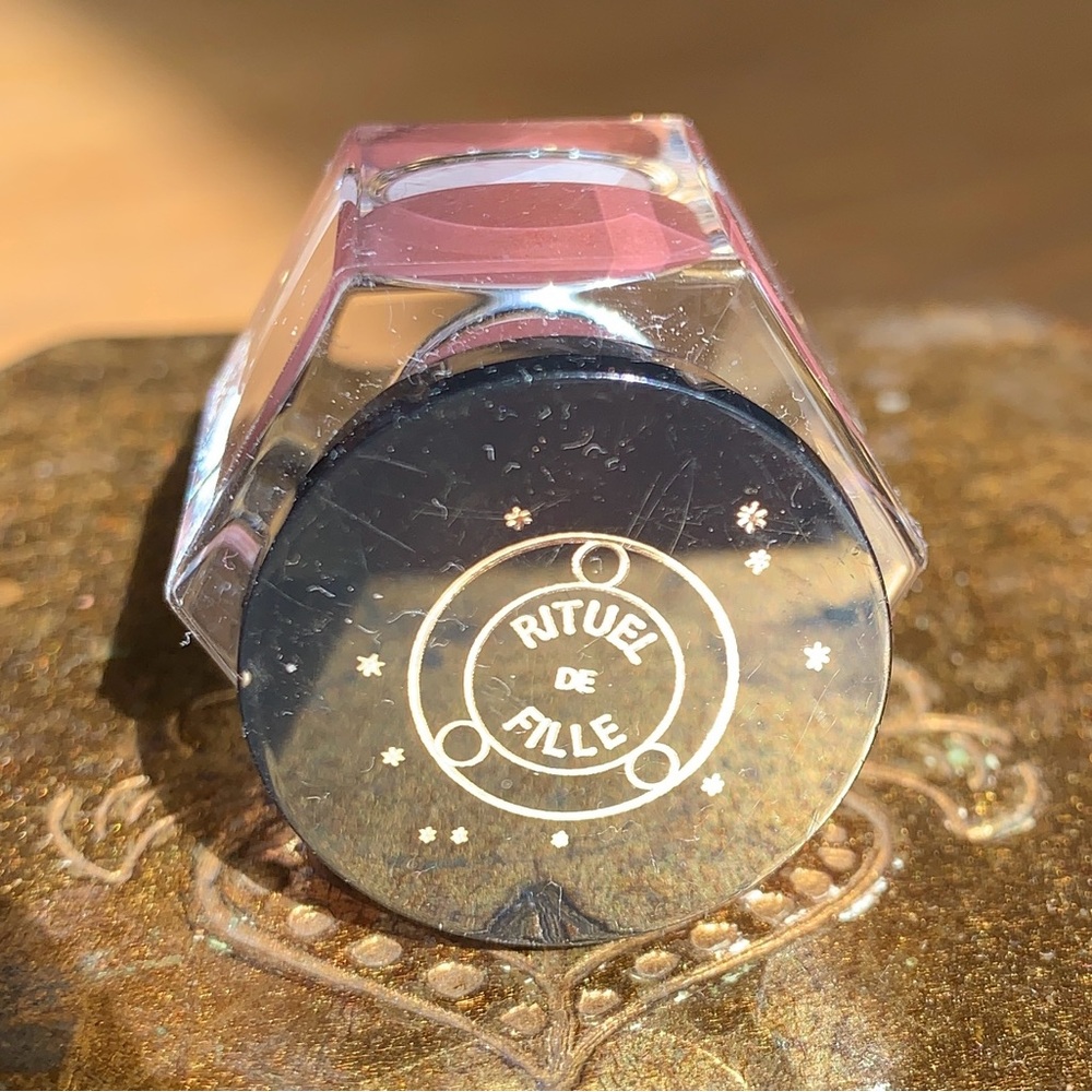 Rituel de Fille Shimmering Rich Copper Ash and Ember Eye Soot. From Detox Market